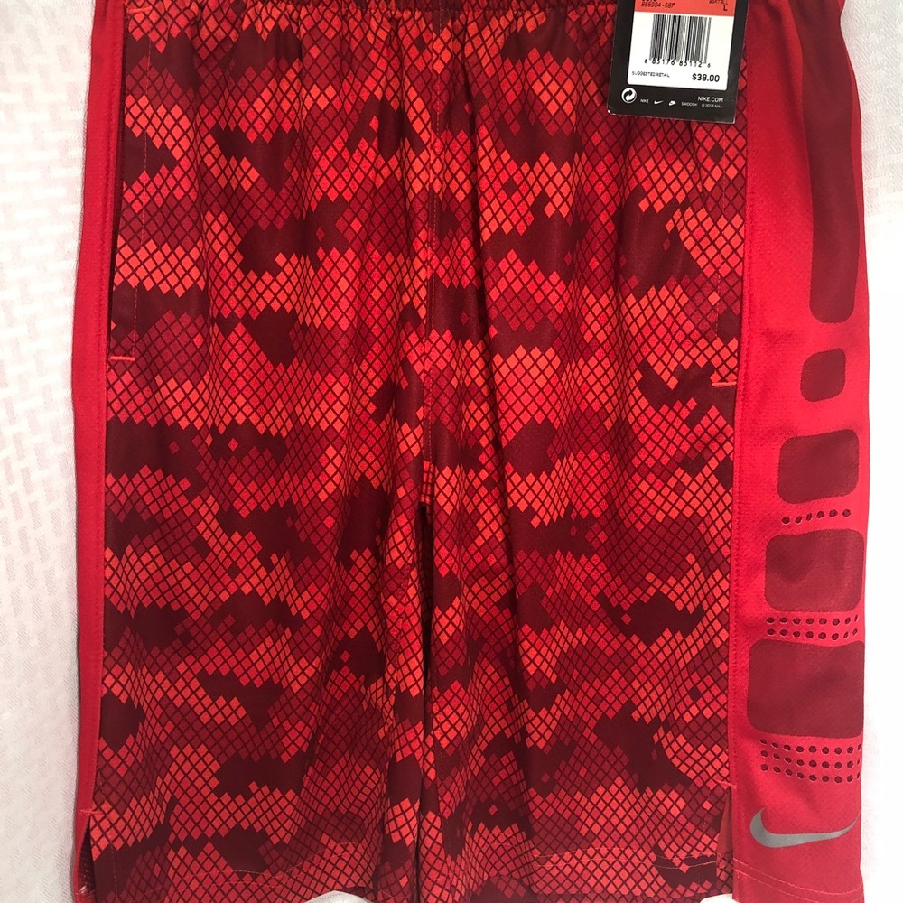🏀Boys NIKE DRI-FIT ELITE basketball shorts-LARGE
